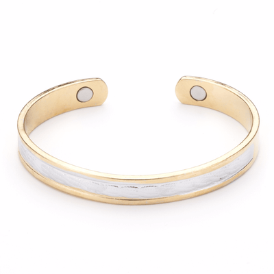 Caesar Magnet Cuff With Brushed Silver In Gold